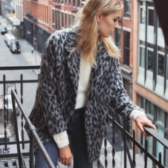 Coat - Picture 6 of 7